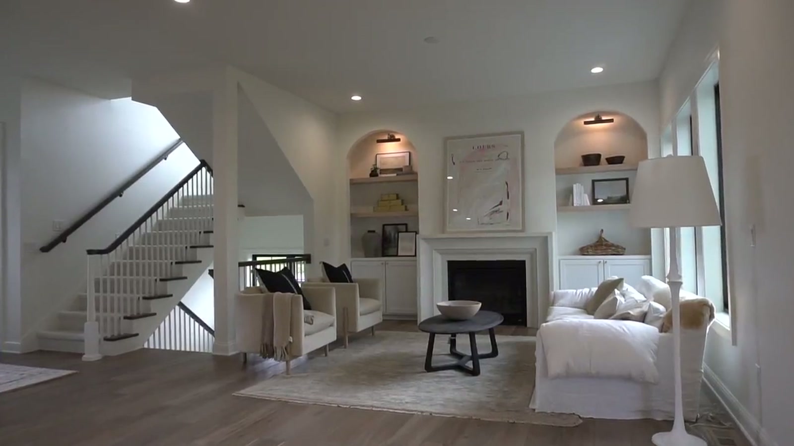 Blue Hound Properties video preview